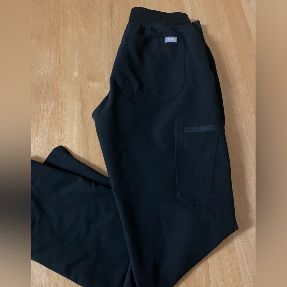 Black Figs Yola Scrub Pants